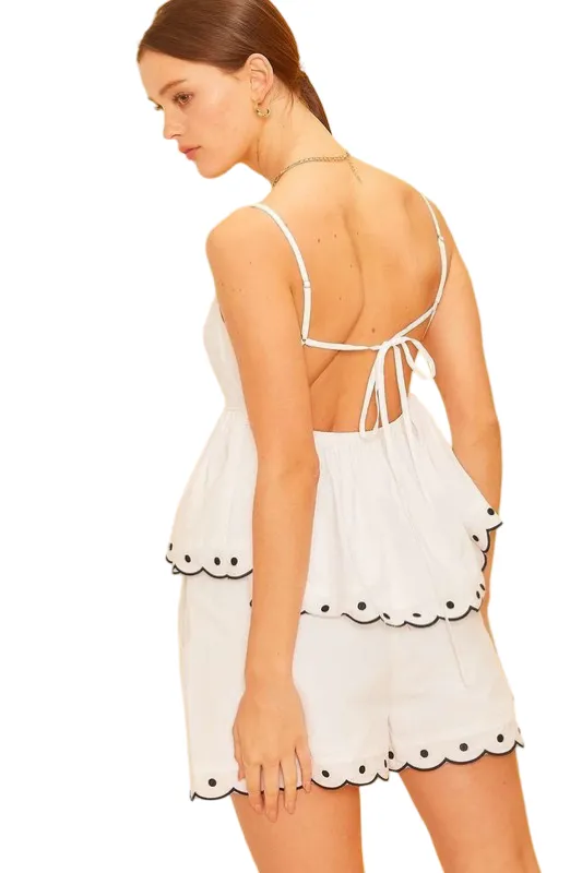 Apparel- Main Strip Scallop Edge Shorts