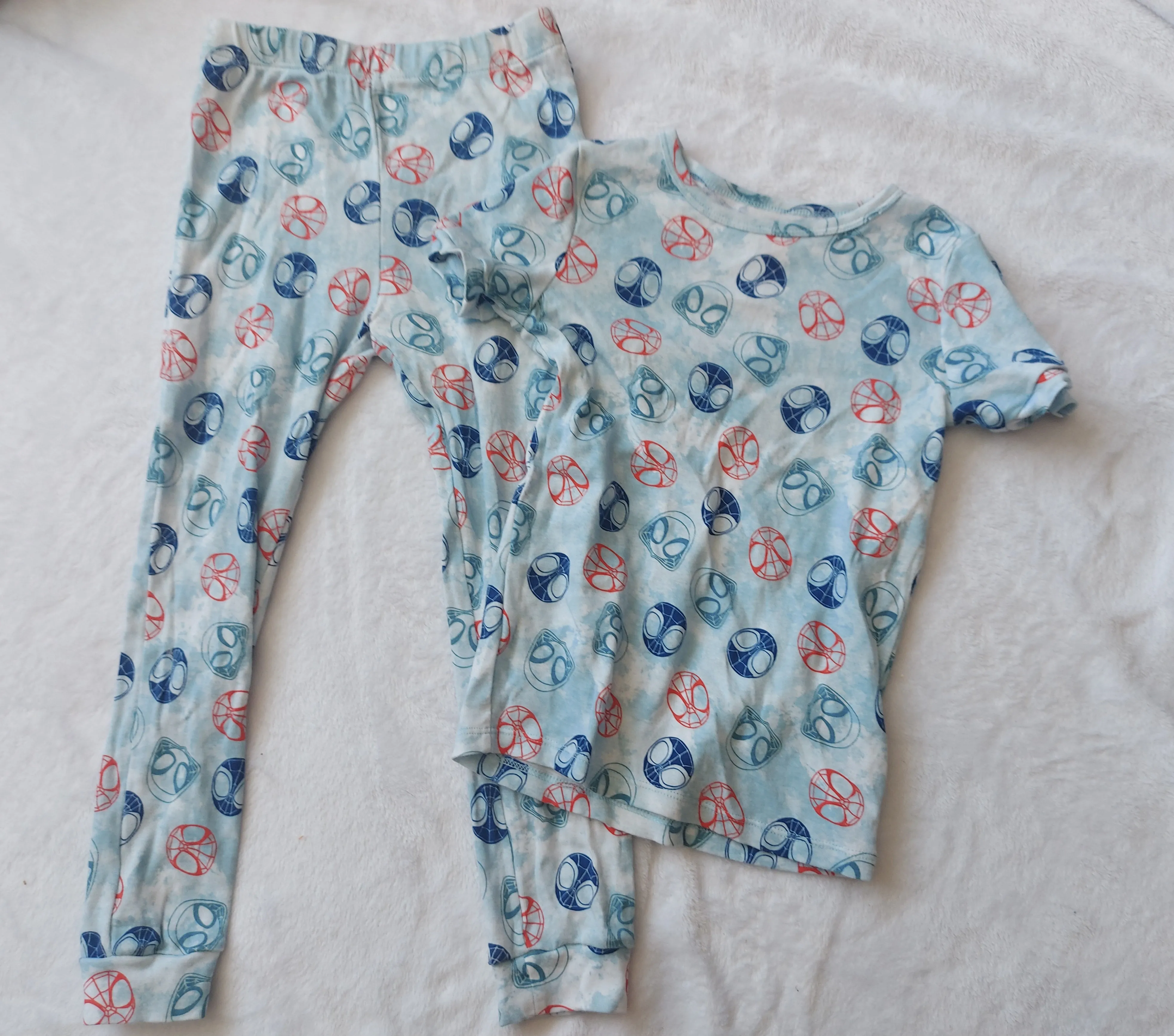 Bundle  of 3 short sleeves pajamas - size 5T, Kids 5/5T (extra small)