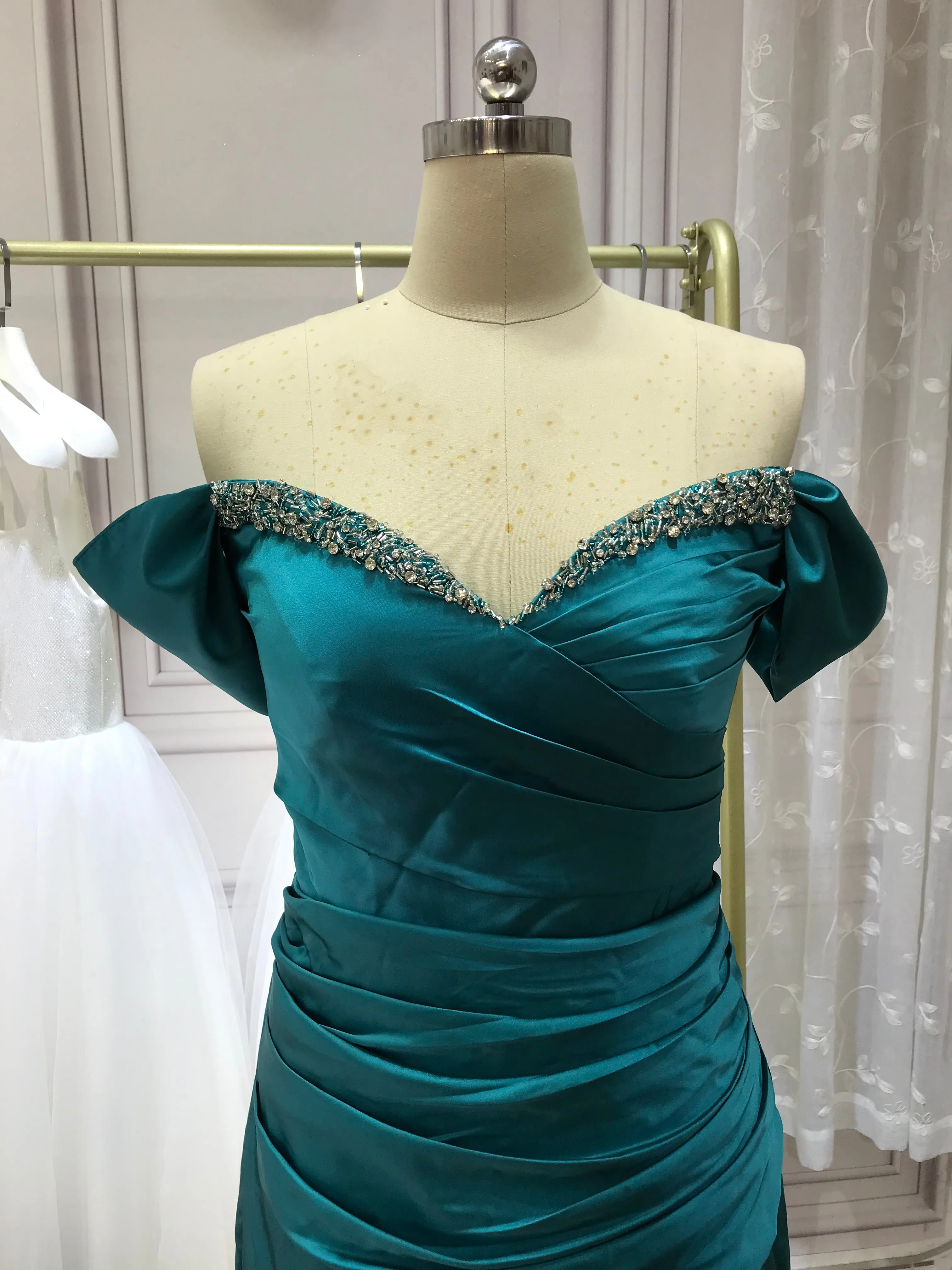 Chic and sexy off shoulder slit skirt peacock blue silk with some beads prom dresses