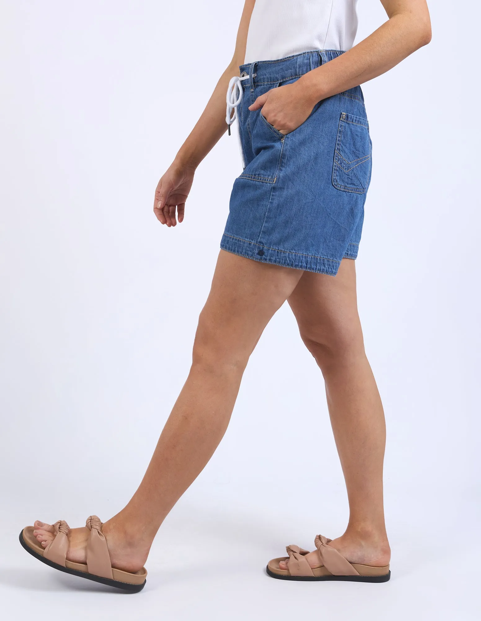 Elm Mina Denim Short Mid Blue Wash