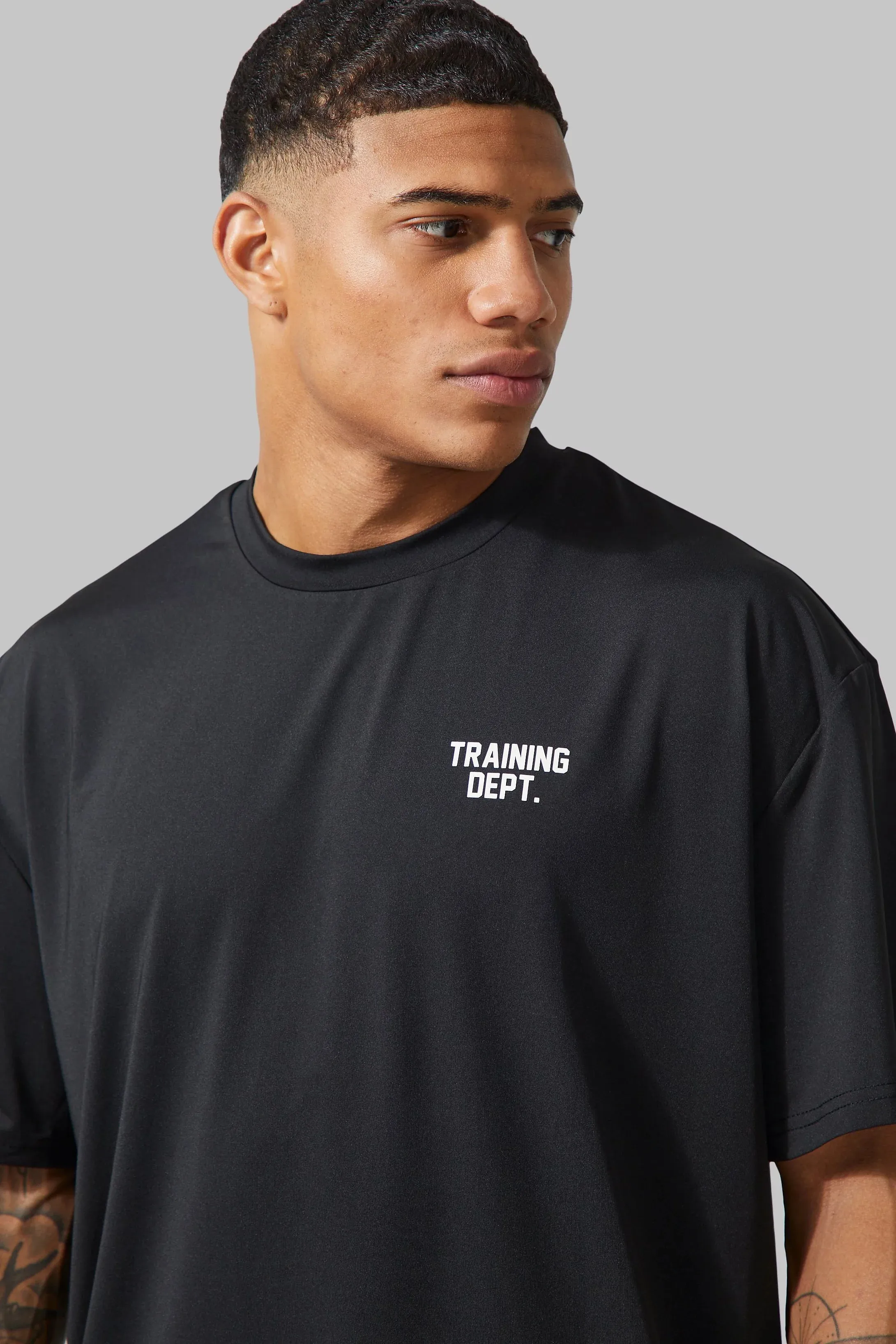 MAN ACTIVE TRAINING DEPT OVERSIZED T SHIRT
