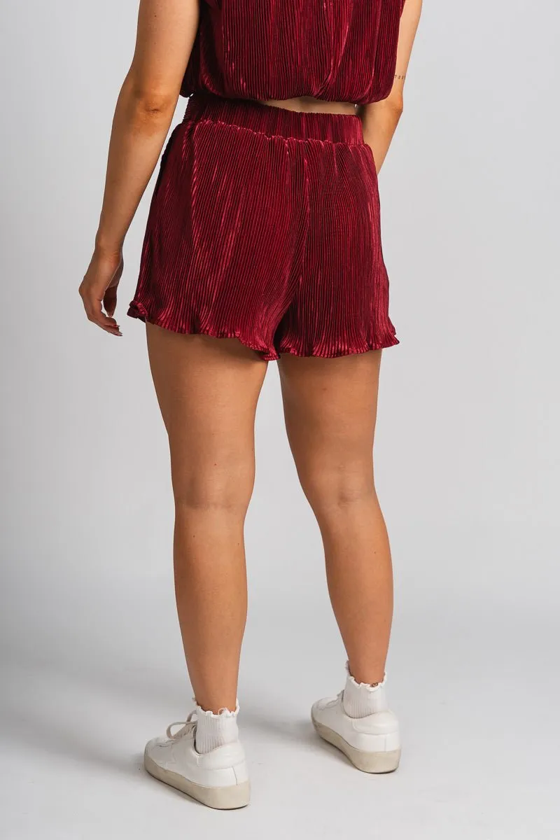 Pleated shorts maroon