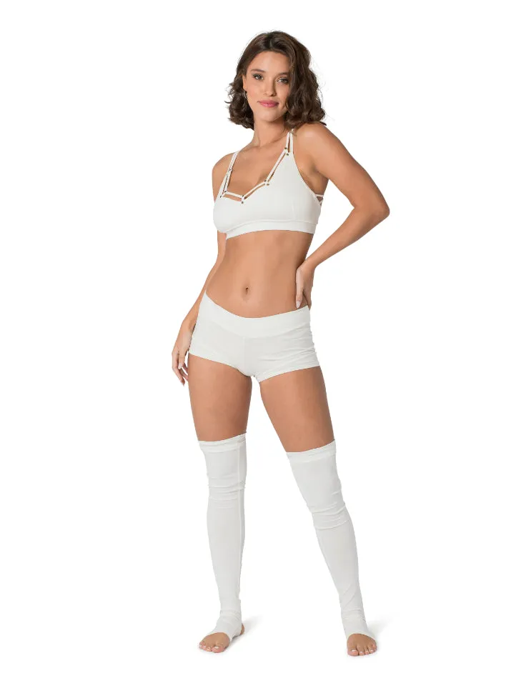SIMPLE UNDER SHORTS